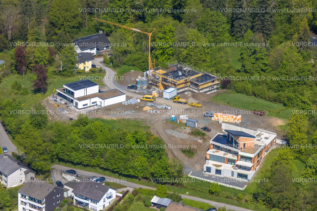 Meschede230500852 | Luftbild, Baustelle mit Neubau Wohnhäuser Unterm Hasenfeld, Meschede-Stadt, Meschede, Sauerland, Nordrhein-Westfalen, Deutschland
