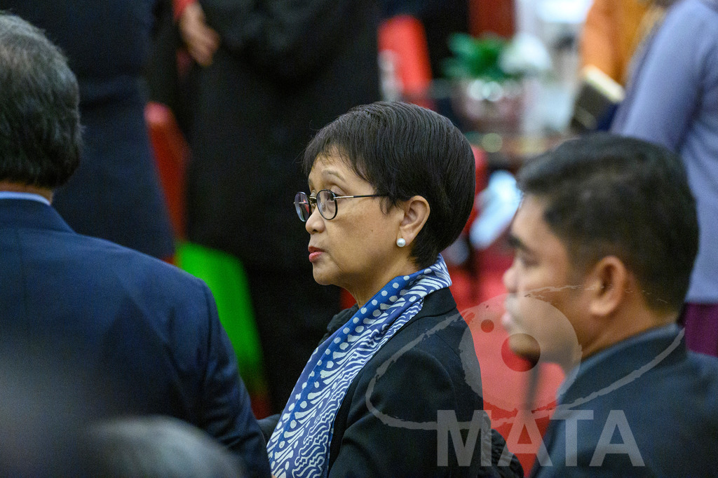 _DWA5412 | Welcoming Jokowi Widodo's arrival by the Indonesian people at Kastens Luisenhof Hotel in the context of the opening of Hannover Messe with Indonesia as Country Partner. Hannover, 15.04.2023 - Realisiert mit Pictrs.com