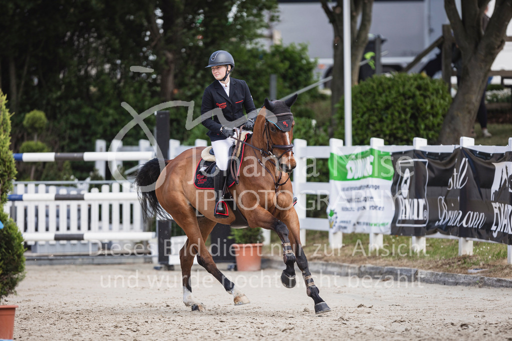 250530_MayDays_SprPf-M-433 | Deine schönsten Turniermomente als professionelle Fotos! Entdecke hochwertige Pferdesport-Fotografie im Online-Shop. Jetzt Fotos finden & bestellen!