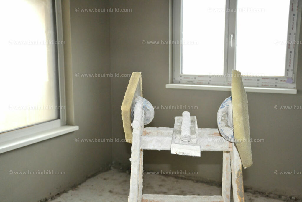bib-lg18-putzarbeiten-0093 | Nach LV-Leistungsgruppen sortierte Detailfotos über den Bau eines Hauses. Alle Hausbau-Bilder direkt vom Urheber und Autor der Website Haus-Selber-Bauen.com