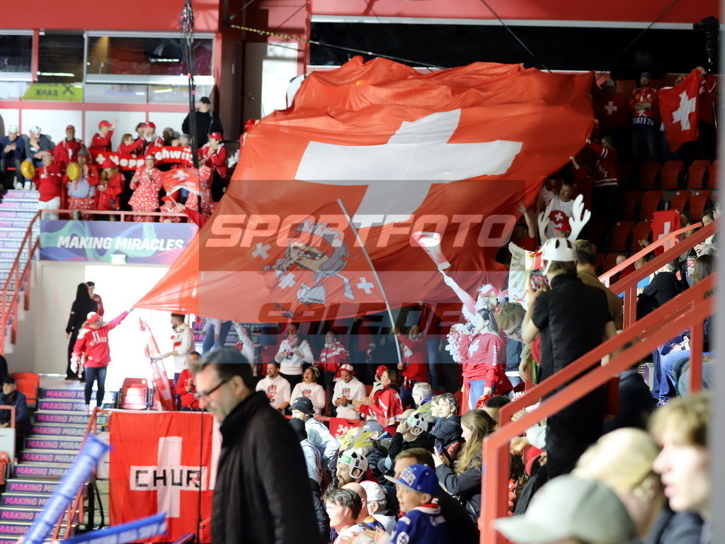 Schweizer Fans | Schweizer Fans - Realisiert mit Pictrs.com