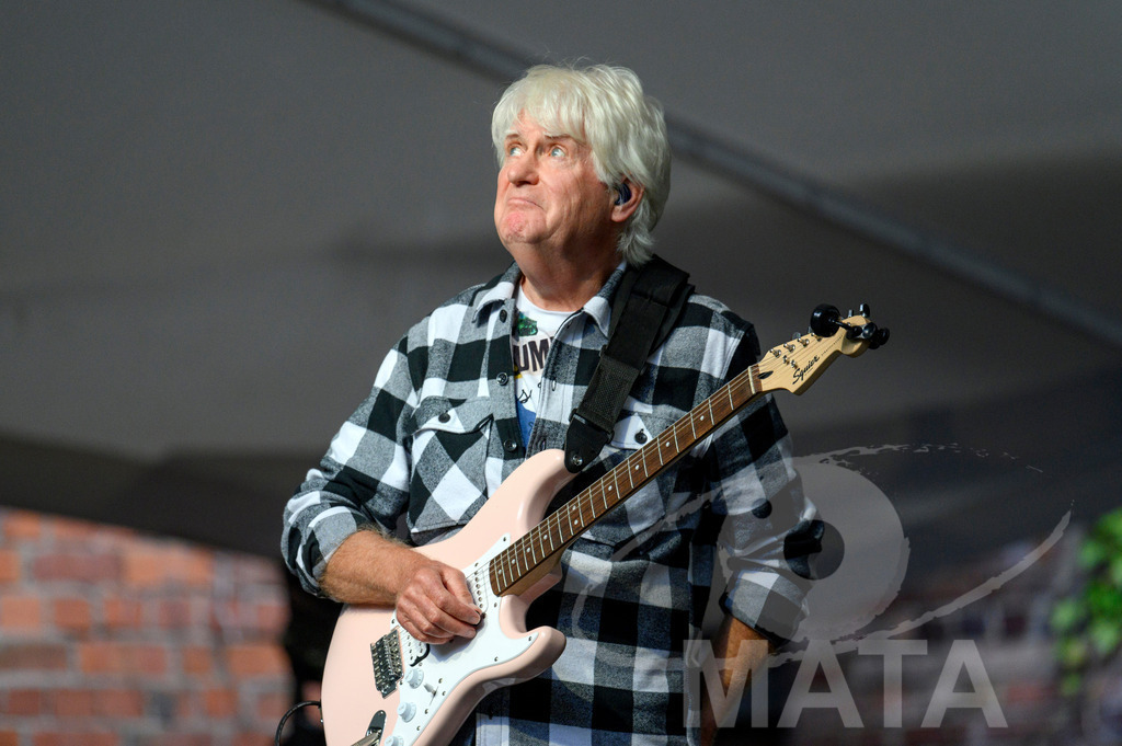 _DWA2639 | John Lees von John Lees' Barclay James Harvest live bei einem Konzert in Serenadenhof Nürnberg, 01.07.2023 - Realisiert mit Pictrs.com