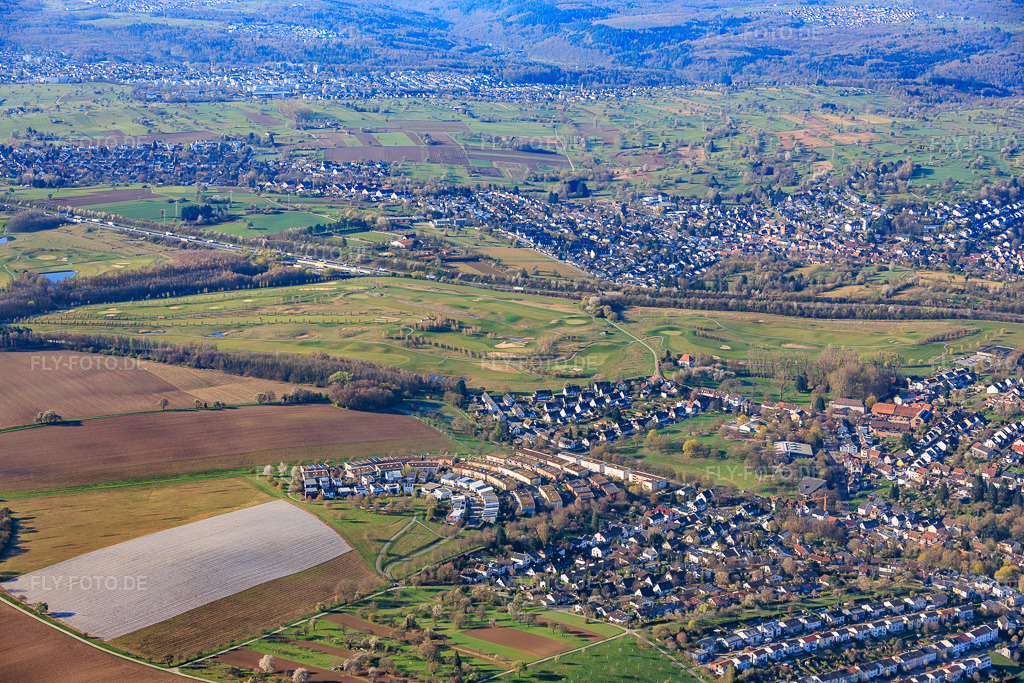 Luftbild: Golfplatz Golfpark Karlsruhe - GOLF absolute am Gut Batzenhof im Ortsteil Hohenwettersbach in Karlsruhe im Bundesland Baden-Württemberg in Deutschland. Foto: IMG_154112.jpg vom 02.04.2026 durch Werner Riehm/FLY-FOTO.deAuflösung des Originals: 6000 x 4000 pxGolfpark Karlsruhe Gut Batzenhof | GOLF absolute Rotationsgolf®