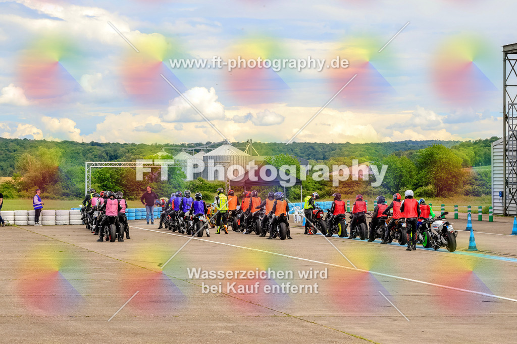 MotoTeam-1454 | Hier findet Ihr Bilder von Touristenfahrten auf der Nürburgring Nordschleife oder von anderen Veranstaltungen die ich besucht habe. Viel Spass beim Durch Schauen 