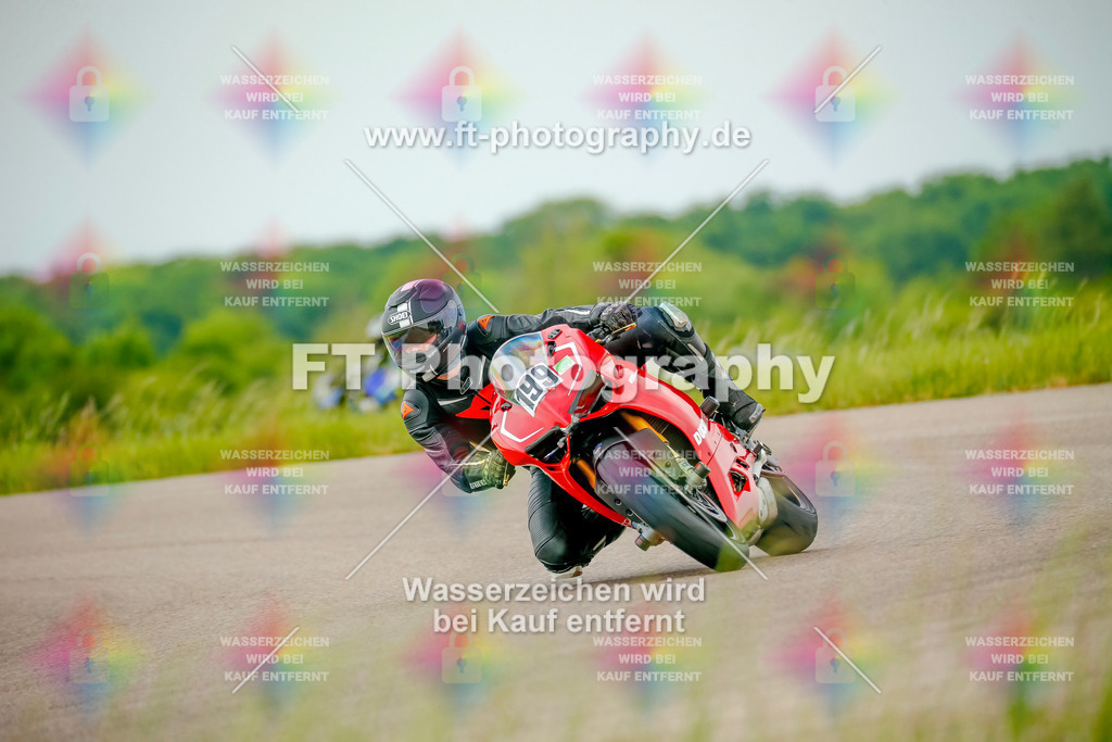 _MOT2163 | Hier findet Ihr Bilder von Touristenfahrten auf der Nürburgring Nordschleife oder von anderen Veranstaltungen die ich besucht habe. Viel Spass beim Durch Schauen 