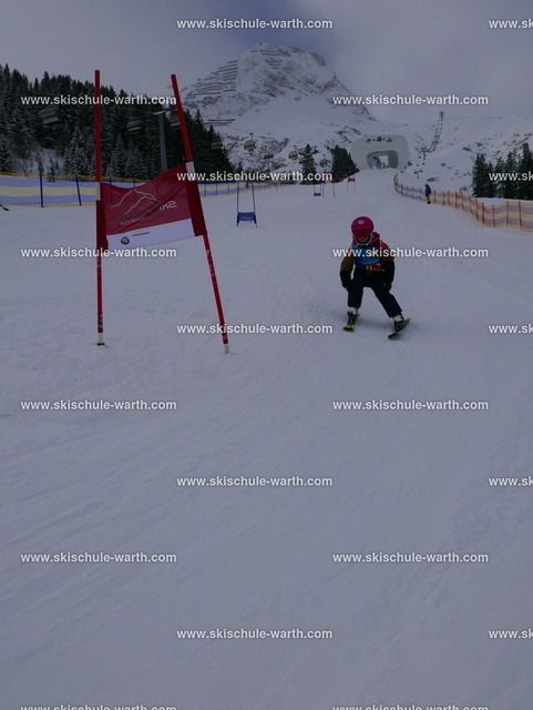 Cornelius (1) | Photos von der Skischule Warth - Realisiert mit Pictrs.com