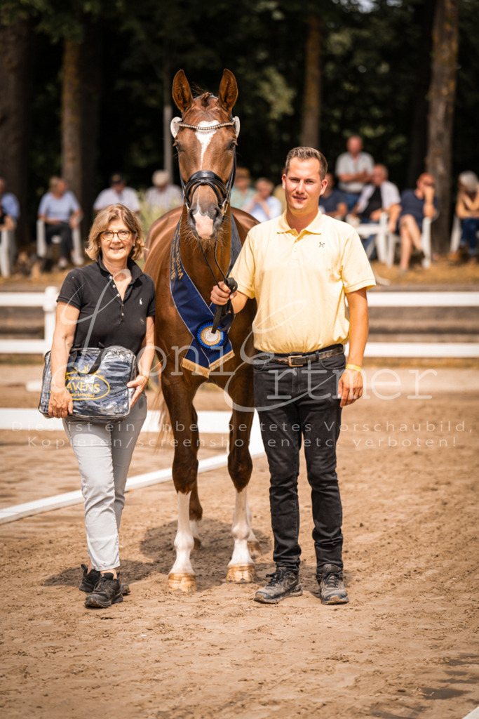 3.Fr00242 | Leoni Ertmer Photography - Realisiert mit Pictrs.com