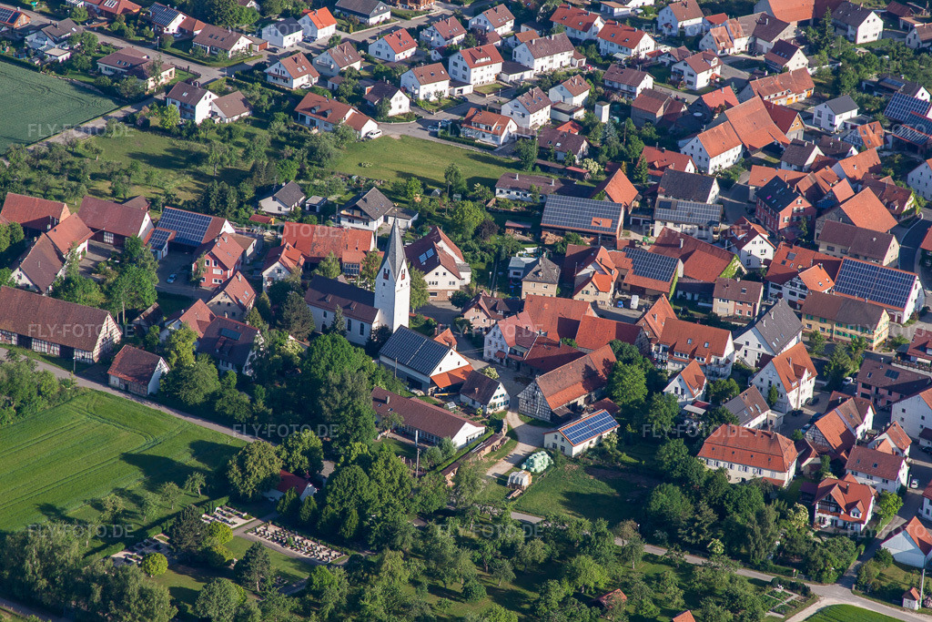 Luftbild: Martinskirche im Ortsteil Bermaringen in Blaustein im Bundesland Baden-Württemberg in Deutschland. Foto: IMG_67269.jpg vom 08.06.2014 durch Werner Riehm/FLY-FOTO.de