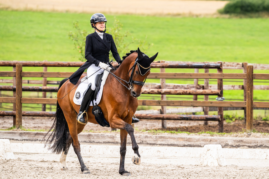 Luxembourg Dressage Championship 2025 - Senior League B | Luxembourg Dressage Championship 2025 - Tanja Louis on Iltschi - Realisiert mit Pictrs.com