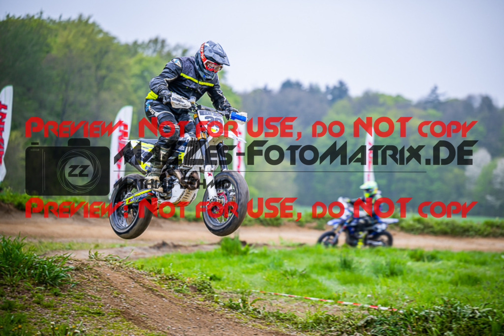 MaZZes_FotoMatrix_230507_7558 | UE40