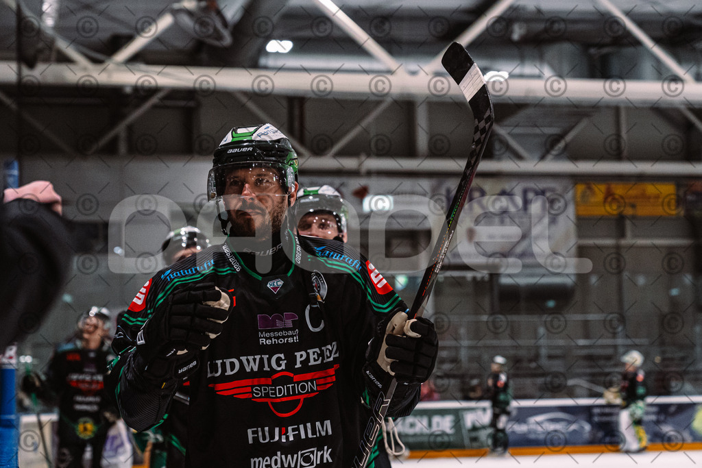 Alligators_vs_Passau_26_12_2025-092 | Höchstadt Alligators Fotogalerie: Eishockey-Action aus Franken. Professionelle Spielfotos, Portraits & Stadionbilder zum Download. Jetzt entdecken! - Realisiert mit Pictrs.com