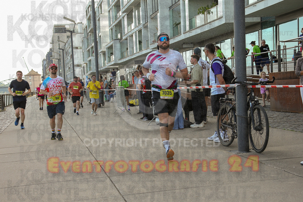 250920_1450_EX1_7853 | Sportfotografie im Rhein-Sieg Kreis, Köln, Bonn, NRW, Rheinland Pfalz, Hessen, etc. Unser Tätigkeitsfeld umfasst den Laufsport vom Volkslauf über den Marathon, Duathlon, Triathon bis zum Ultralauf wie Kölnpfad Ultra oder Schindertrail.