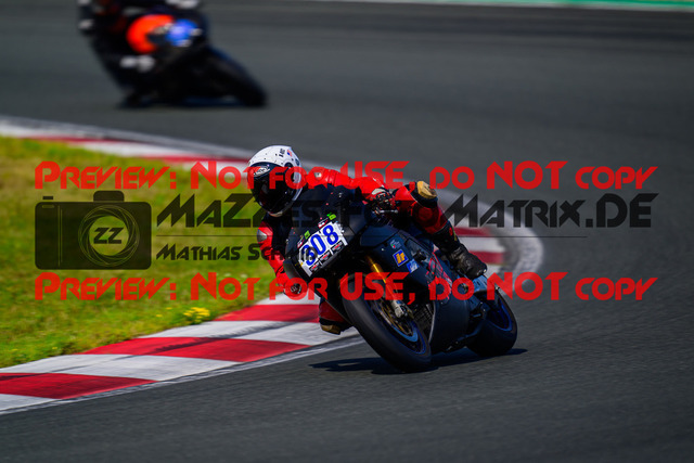 MaZZes_FotoMatrix_240725_6007705_7166 | BLAU