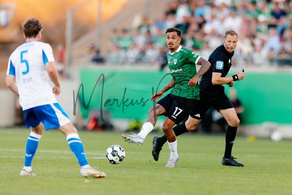 DFB-Pokal 2025/2026, 1. Runde: SC Preußen Münster - Hertha BSC Berlin | Münster, 18.08.2025: DFB-Pokal 2025/2026, 1. Runde, SC Preußen Münster gegen Hertha BSC Berlin im LVM-Preußenstadion in Münster.(Foto: sportfotografie.ms | Markus Paletta) - Realisiert mit Pictrs.com