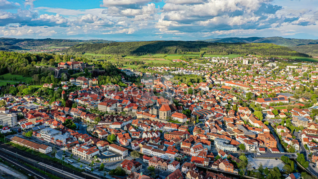 Kronach, Stadtaufbau der oberen Stadt | Luftbilder, Drohnenbilder, Oberfranken, Bayern, Kronach, Lichtenfels, Kulmbach, Thüringen, Frankenwald, Thüringerwald - Realisiert mit Pictrs.com
