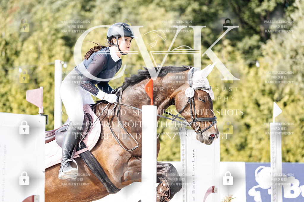 CK905625 | Turnierfotografie Pferdefotografie Trier Rheinland-Pfalz Pferdesport Reitsport Tierfotografie Sportfotografie Pferdevideo Pferdevideografie Equestrianvideography equestrianphotography  - Realisiert mit Pictrs.com