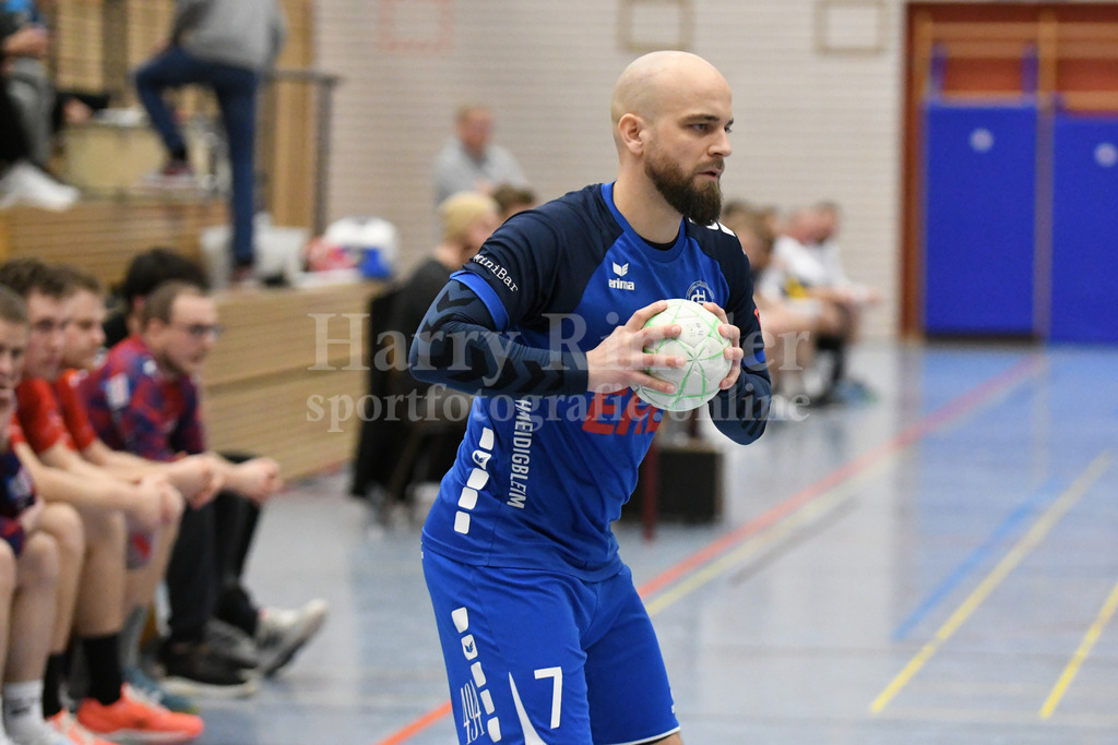 HC Deggendorf : HSG Straubing | Emil Baumann (HC Deggendorf) - Realisiert mit Pictrs.com