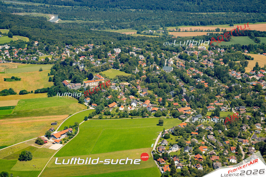 Das Luftbild zeigt : Ebenhausen Schäftlarn - Die Luftaufnahme wurde 2024 vom UL-Flugzeug aus erstellt ( keine Drohne ) - Hochauflösende Luftaufnahme - Für grossformatige Ausdrucke geeignet. Die Geschenkidee !Mit Lizenz und Bildrechte bestellbar