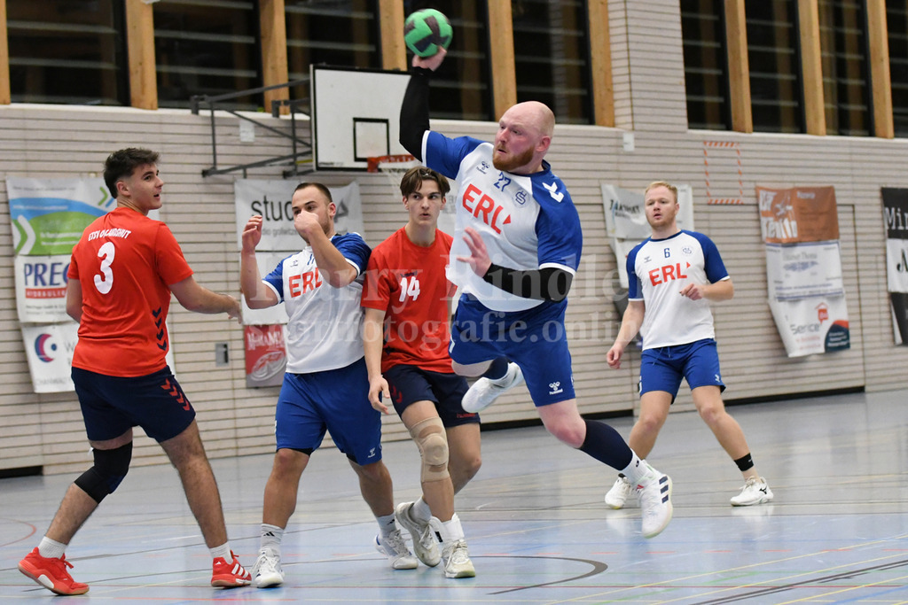 HC Deggendorf : ETSV 09 Landshut II | Michel Poek (HC Deggendorf #27) - Realisiert mit Pictrs.com