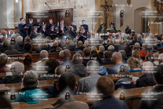 TAM25_K.07__Michael-Vogl_034_5353 | Tage Alter Musik Regensburg K.07 Nachtkonzert Dominikanerkirche St. Blasius Tenebrae Choir (Großbritannien) Palestrina 500 – a cappella Nigel Short Leitung Foto: Michael Vogl