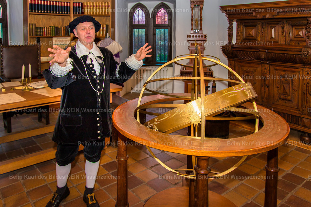 OvG VoCasian-8005 | Otto-von-Guericke Ausstellung in der Lukasklause, Führung sind möglich - Realisiert mit Pictrs.com