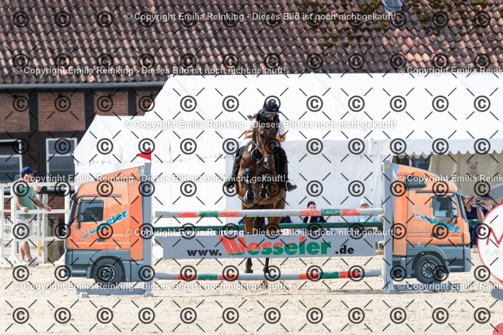 CL5A8570 | Emilia Reinking Fotografie - Realisiert mit Pictrs.com