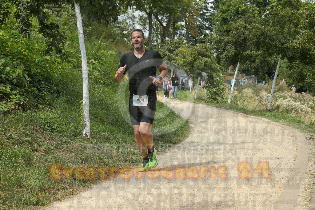 250824_1341_EX1_3253 | Sportfotografie im Rhein-Sieg Kreis, Köln, Bonn, NRW, Rheinland Pfalz, Hessen, etc. Unser Tätigkeitsfeld umfasst den Laufsport vom Volkslauf über den Marathon, Duathlon, Triathon bis zum Ultralauf wie Kölnpfad Ultra oder Schindertrail.