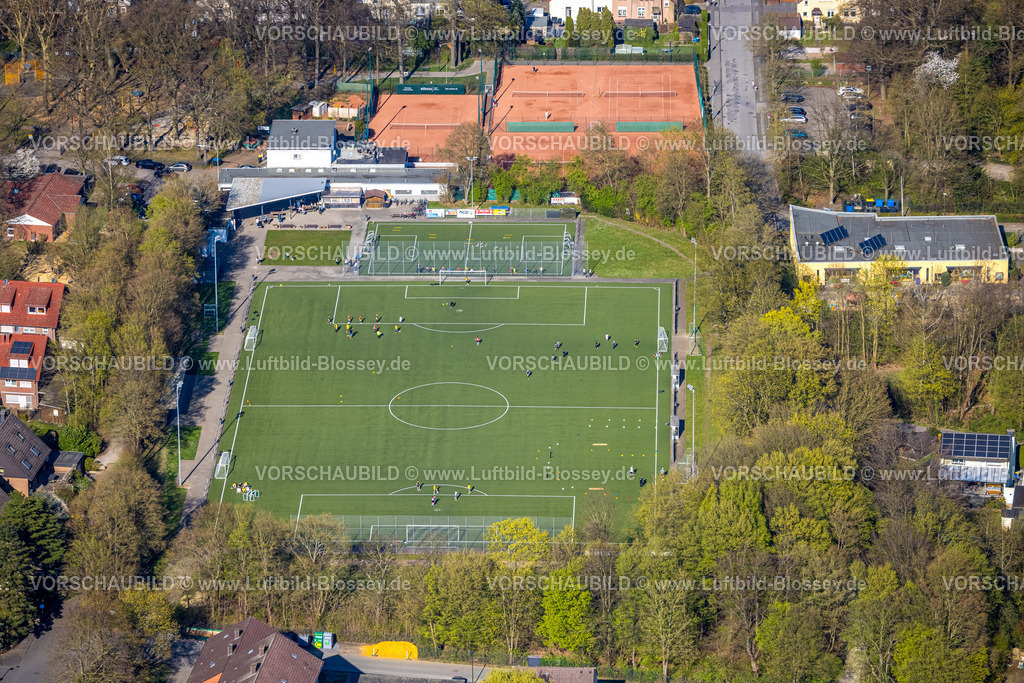 Luenen250403872 | Luftbild, Fußballtraining auf dem Sportplatz, Fußballstadion des SV Preußen 07 Fußball e.V. Lünen, Tennisplätze, Horstmar, Lünen, Ruhrgebiet, Nordrhein-Westfalen, Deutschland