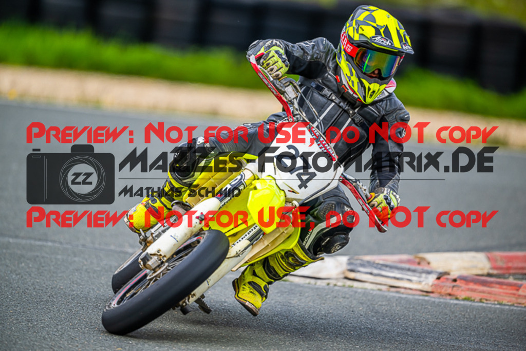 MaZZes_FotoMatrix_230506_2-529 | S4