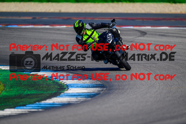 MaZZes_FotoMatrix_240520_6007705_9393 | INST