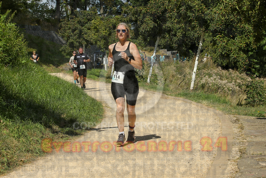 250824_1238_EX1_9993 | Sportfotografie im Rhein-Sieg Kreis, Köln, Bonn, NRW, Rheinland Pfalz, Hessen, etc. Unser Tätigkeitsfeld umfasst den Laufsport vom Volkslauf über den Marathon, Duathlon, Triathon bis zum Ultralauf wie Kölnpfad Ultra oder Schindertrail.