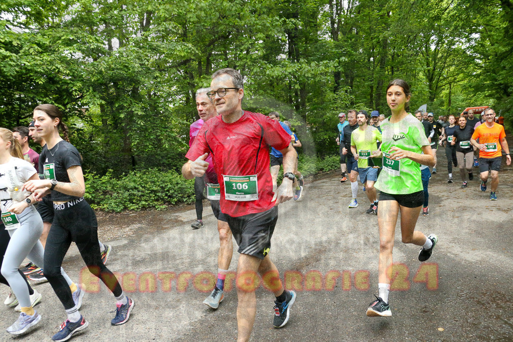 250504_1001_EX1_2660 | Sportfotografie im Rhein-Sieg Kreis, Köln, Bonn, NRW, Rheinland Pfalz, Hessen, etc. Unser Tätigkeitsfeld umfasst den Laufsport vom Volkslauf über den Marathon, Duathlon, Triathon bis zum Ultralauf wie Kölnpfad Ultra oder Schindertrail.