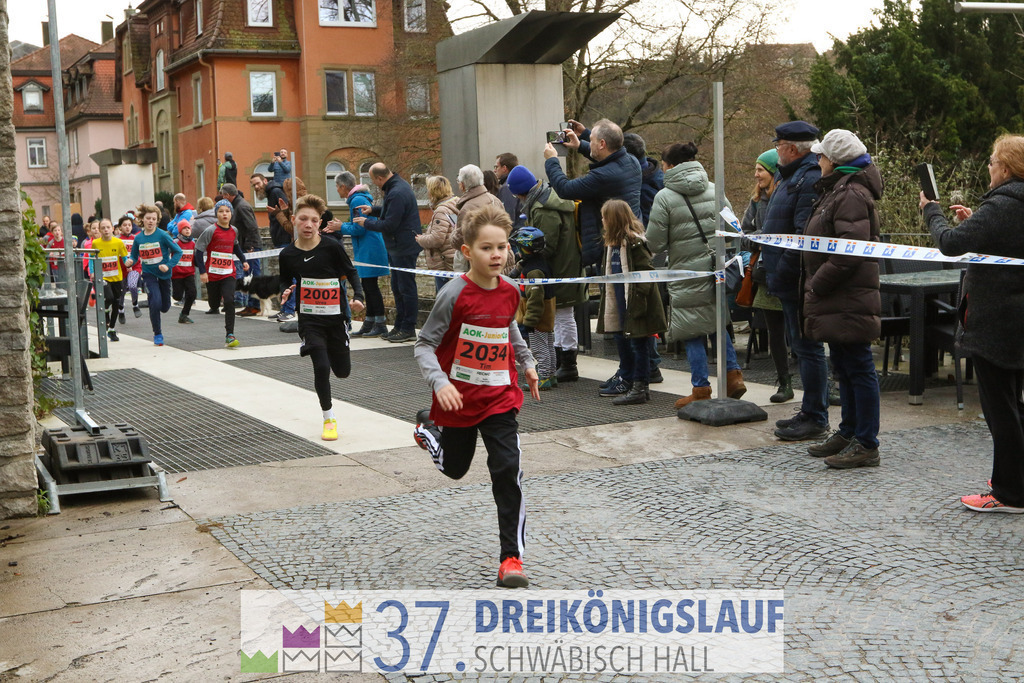 AOK JuniorCup 400m | 3Koenigslauf 2023 - Realisiert mit Pictrs.com