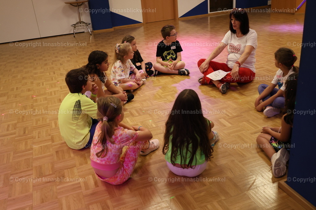 13 | Outdoor Fotografie. Kinder- Familien und Portraitfotografie. Natürliche lebendige Fotos draußen an einer Location deiner Wahl. 
