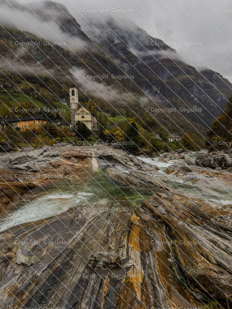 Kirche | Entdecken Sie originelle Wandkunst auf Leinwand und Acrylglas sowie eine Vielzahl von Fotogeschenken und stockvideos in unserem Online-Shop. Dekorieren Sie Ihr Zuhause mit einzigartigen Kunstwerken und persönlichen Erinnerungen. Perfekt auch als Geschenk.