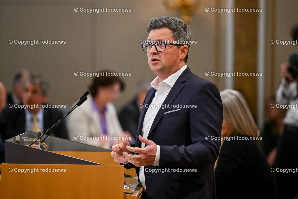 Landhaus Linz_ Promenade_ Landtagssitzung_ 11.04.2024-44 | 11.04.2024, Landhaus Linz AUT, Promenade, Landtagssitzung, im Bild LR Michael Lindner (SP)