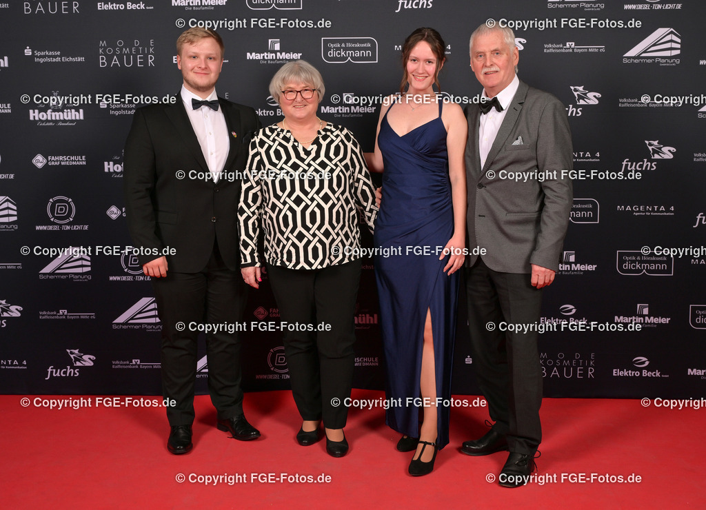 20250208-fge-hofball-0237 | Hofball der FGE am 08.02.2025 im Alten Stadttheater in Eichstätt. - Realisiert mit Pictrs.com