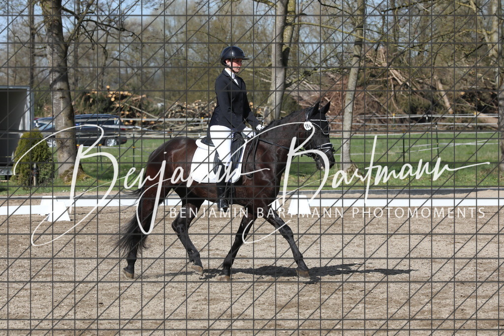 AZ2A3118 | Benjamin Bartmann Photomoments