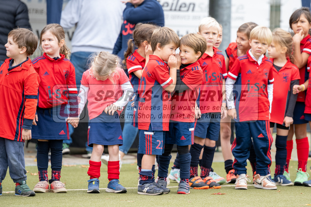 SFE_20231022_0005 | Deutsche Meisterschaft Weibliche U16 Finale Uhlenhorst Mülheim - Düsseldorfer HC am 22.10.2023 in Köln (Düsseldorfer Hockeyclub 1905 e.V.), Photo: Stephan Fehrmann 2023 (Sports-Gallery)
