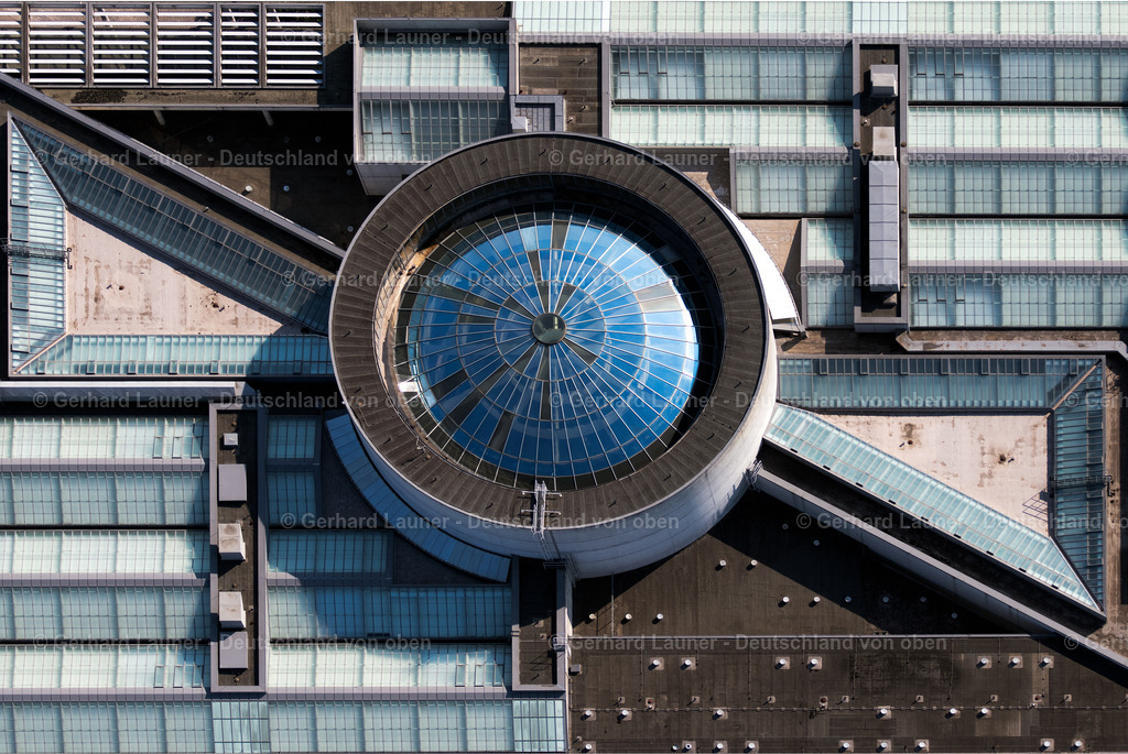 4025240 | Dach der Pinakothek der Moderne, München im Bundesland Bayern