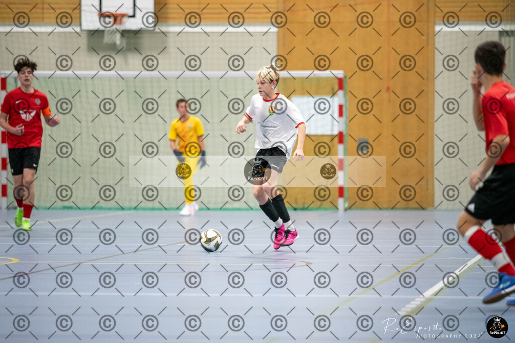 20241123_FCR-Hallenturnier-C_2_027 | Sport und Naturfotografie von Roberto Esposito zeigt echte Momente Bewegung und die Schönheit der Natur. Ausdrucksstarke Bilder schaffen Emotionen.