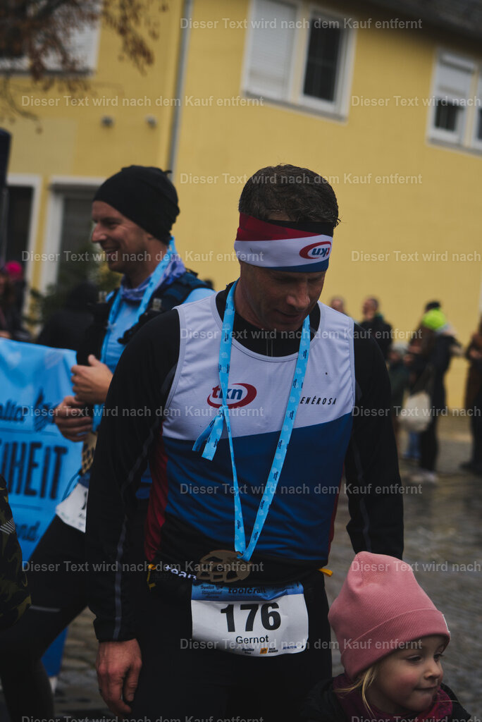 cineathletes-huegelland-2025-11-09-12-06-54 | Sportfotografie rund um Obstacle Course Racing und Trail Run - Realisiert mit Pictrs.com