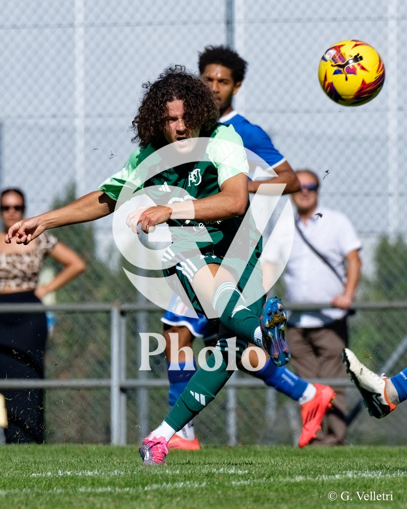 2eme ligue - FC Onex v CS Italien |  during the 2eme ligue match between FC Onex and CS Italien at Stade municipal d'Onex in Geneva, Switzerland