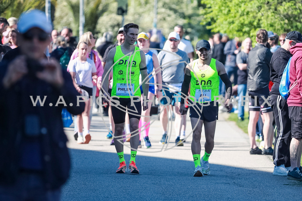 ..... | LINZ,AUSTRIA,27.April 25, Int. 3 Brückenlauf Linz  , Image shows: Photo: WAPICS / Manuel Binder