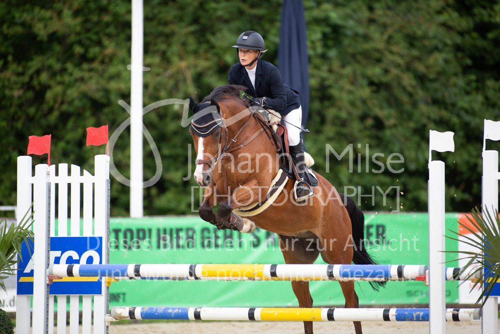 230729_BHO_Springprf.-A2043 | Deine schönsten Turniermomente als professionelle Fotos! Entdecke hochwertige Pferdesport-Fotografie im Online-Shop. Jetzt Fotos finden & bestellen!
