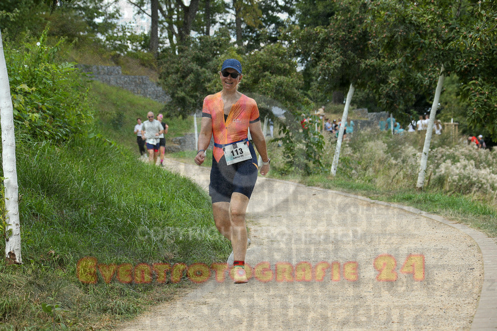 250824_1300_EX1_1137 | Sportfotografie im Rhein-Sieg Kreis, Köln, Bonn, NRW, Rheinland Pfalz, Hessen, etc. Unser Tätigkeitsfeld umfasst den Laufsport vom Volkslauf über den Marathon, Duathlon, Triathon bis zum Ultralauf wie Kölnpfad Ultra oder Schindertrail.