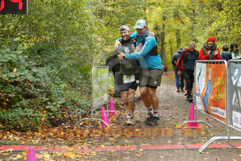 251026_1342_EX1_3895 | Sportfotografie im Rhein-Sieg Kreis, Köln, Bonn, NRW, Rheinland Pfalz, Hessen, etc. Unser Tätigkeitsfeld umfasst den Laufsport vom Volkslauf über den Marathon, Duathlon, Triathon bis zum Ultralauf wie Kölnpfad Ultra oder Schindertrail.