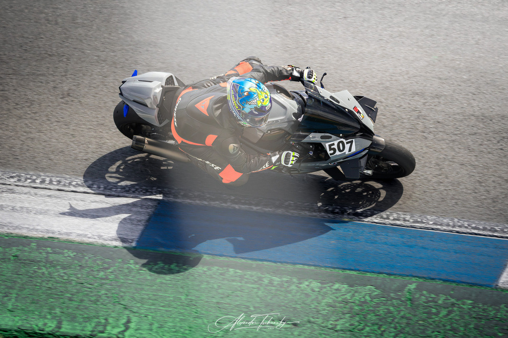 Ducati Trackday Hockenheimring 2026 | Entdecken Sie die faszinierende Welt von Alexander Tschuncky Arts: Kreative Fotografie, atemberaubende Automobilkunst und hochwertiger Bilderdruck. Lassen Sie sich inspirieren! - Realisiert mit Pictrs.com