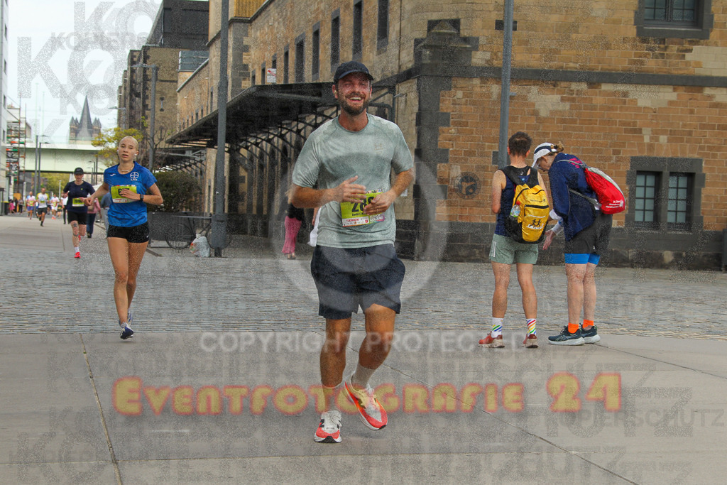 250920_1324_EV4_5414 | Sportfotografie im Rhein-Sieg Kreis, Köln, Bonn, NRW, Rheinland Pfalz, Hessen, etc. Unser Tätigkeitsfeld umfasst den Laufsport vom Volkslauf über den Marathon, Duathlon, Triathon bis zum Ultralauf wie Kölnpfad Ultra oder Schindertrail.