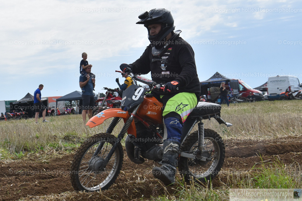 DSC_0189 (2) | Sportfotografie , Motorsport, Motoross, Reitsport, Mointainbike, Enduro,
Landschaft , Outdoor, Eventfotografie, Landschaft, Bilder online bestellen - Realisiert mit Pictrs.com